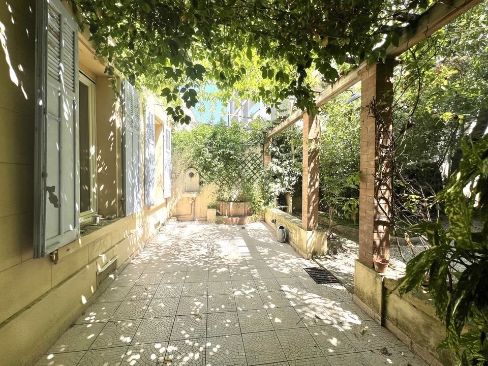 Haus in Cinq Avenues, 4e Arrondissement, Marseille 2 - 18883520