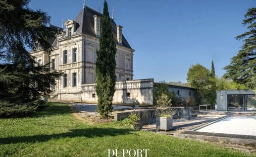 Haus in Hôtel de Ville-Quinconce-Saint Seurin-Fondaudège, Bordeaux, Frankreich 1