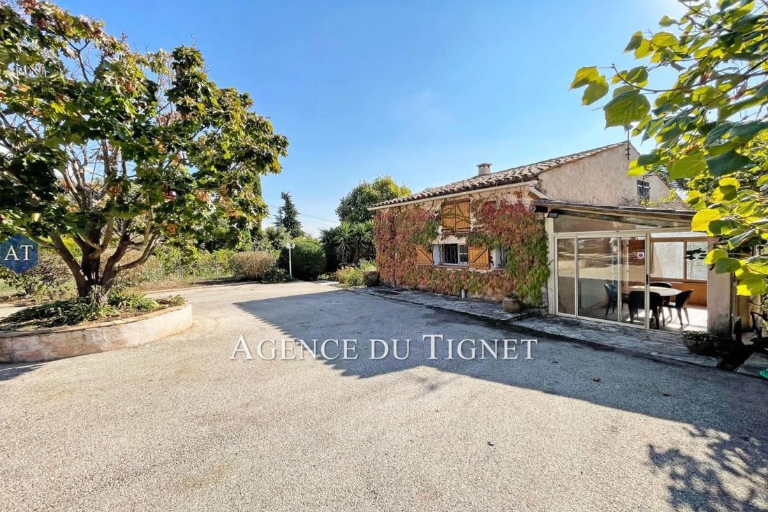 Villa in Le Tignet, Provence-Alpes-Côte d'Azur, Frankreich 4 - 18880533