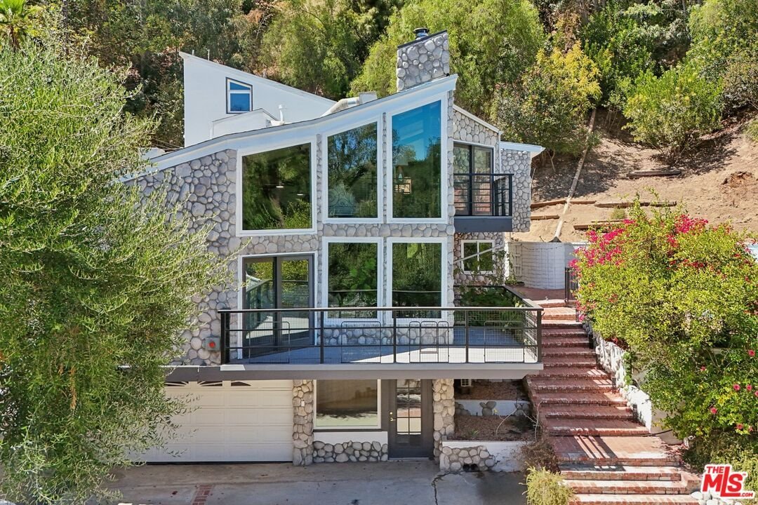 House in Los Angeles, California, United States 1 - 18889737