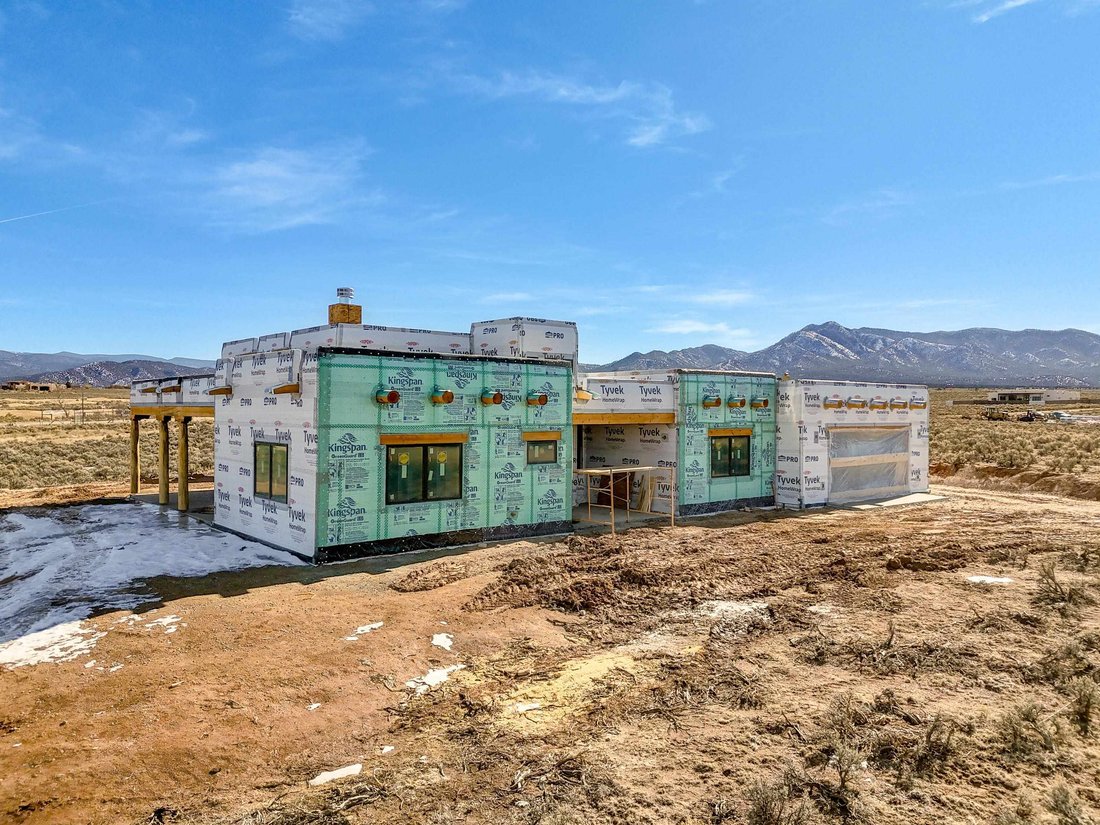 House in Ranchos de Taos, New Mexico, United States 2 - 18888122