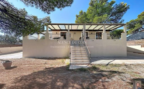 Villa in Partie Nord-Ferrieres-Cadenades-Rouviere, Le Muy, Frankreich 1