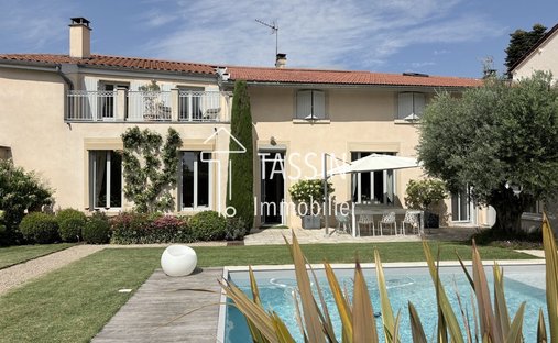 Villa a Dardilly, Auvergne-Rodano-Alpi, Francia 1