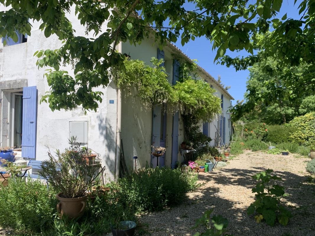 Maison à Arces, Nouvelle-Aquitaine, France 1 - 18881542