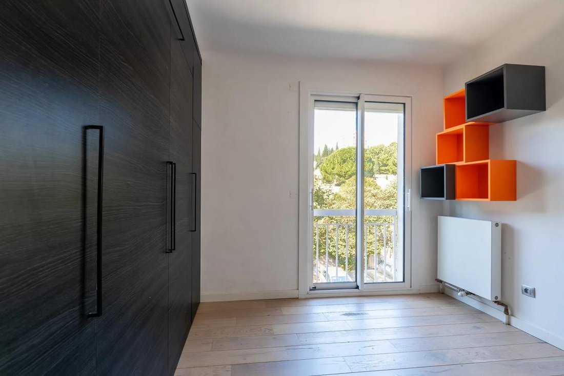 Wohnung in Mazenod-Bellevue-Saint Donat-Banon, Aix-en-Provence, Frankreich 3 - 18883007