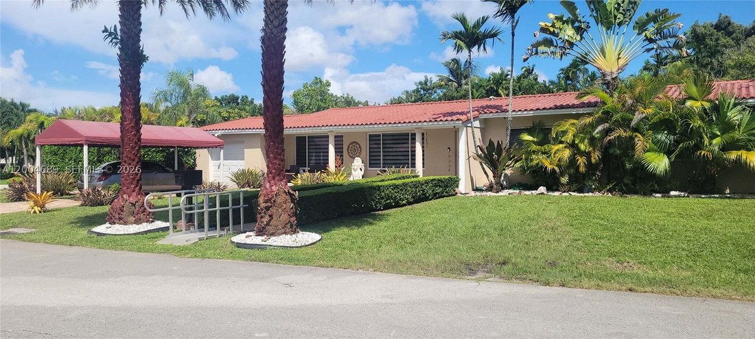 House in Miami, Florida, United States 4 - 17882452