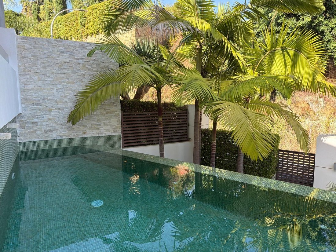 Villa in Marbella, Andalusia, Spain 1 - 18890300