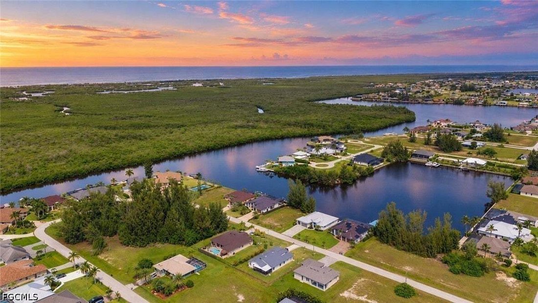 Casa a Cape Coral, Florida, Stati Uniti 5 - 18878868