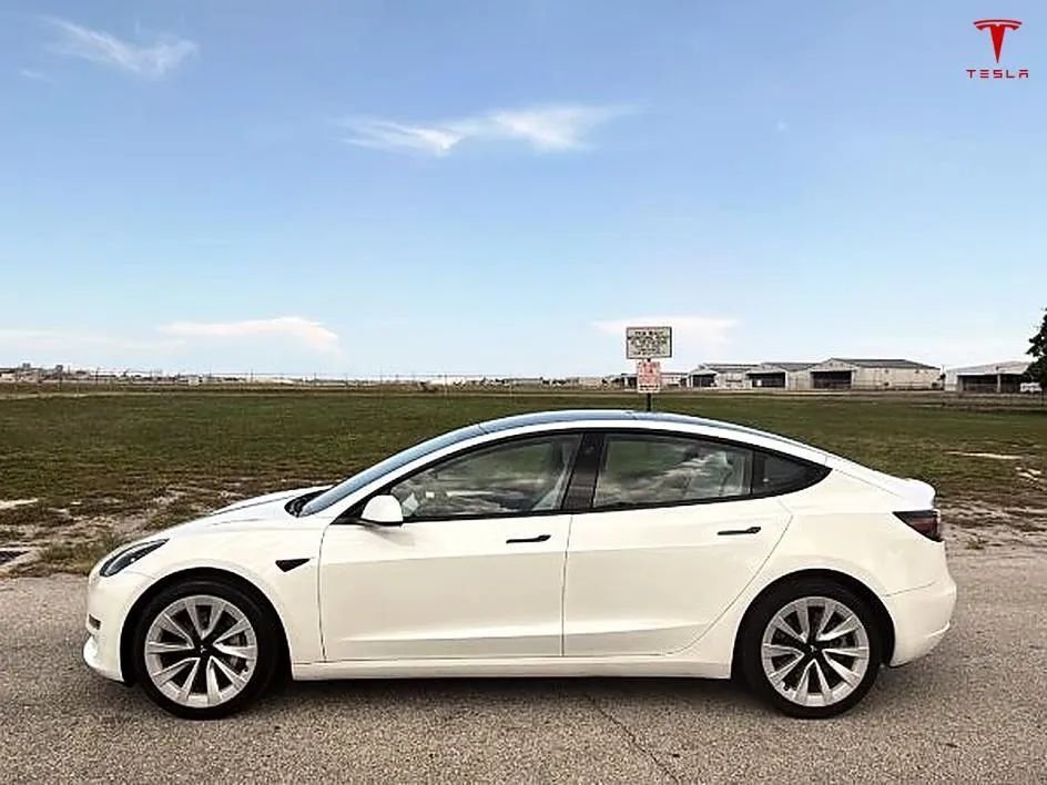 Sedan in West Palm Beach, FL, United States 2 - 16804866