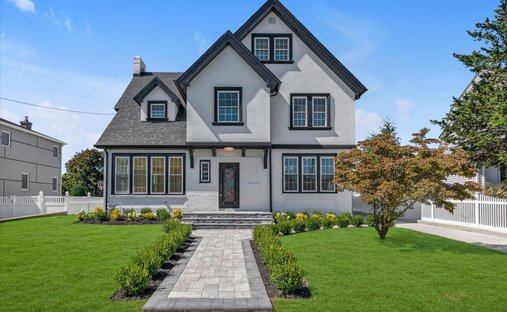 House in Lynbrook, New York, United States 1