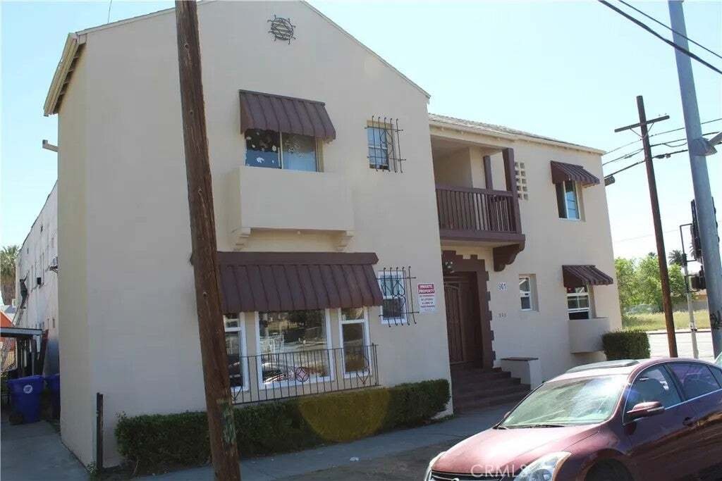 San Bernardino, California, United States 2 - 18890095