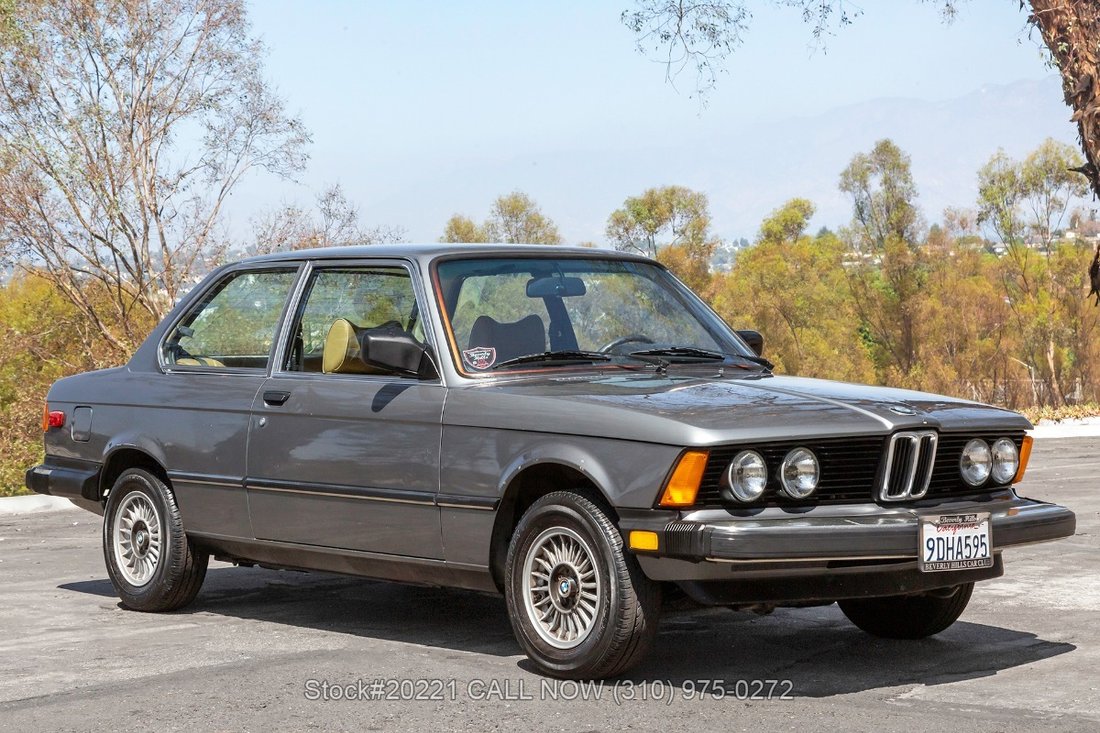 BMW 320i in Los Angeles, CA 1 - 18891371