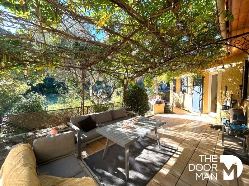 Villa à Besse-sur-Issole, Provence-Alpes-Côte d'Azur, France 2 - 18891143