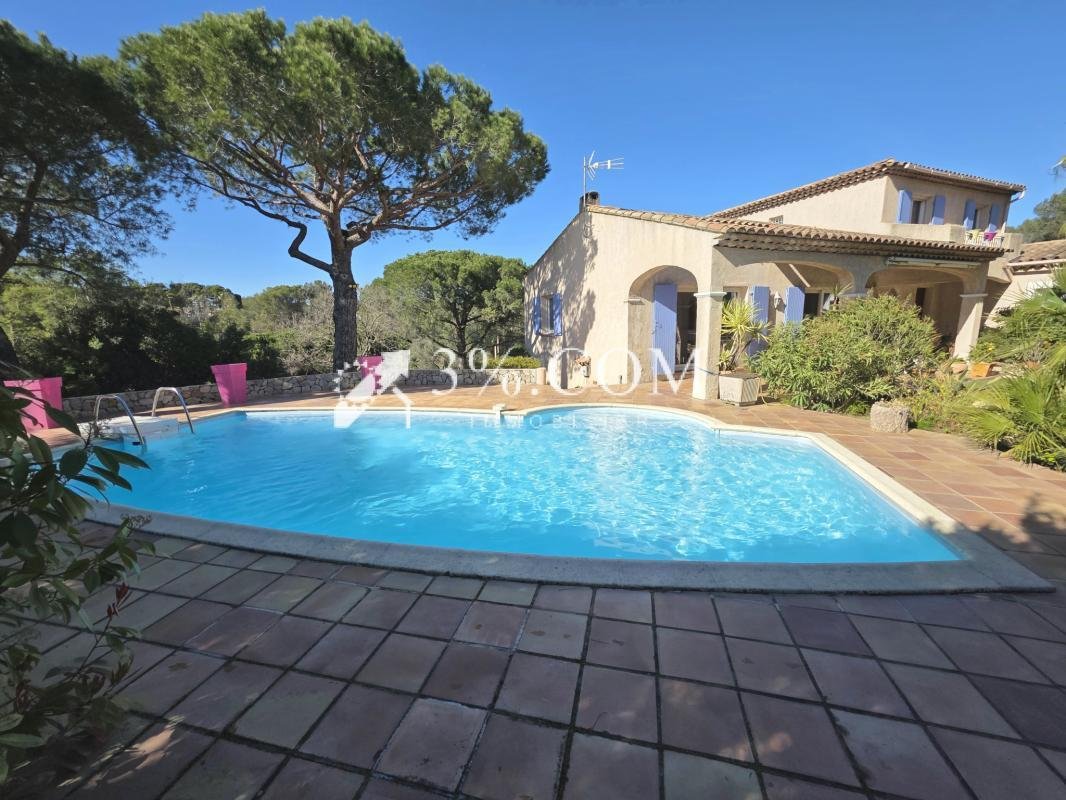 Villa à Fréjus, Provence-Alpes-Côte d'Azur, France 2 - 18885512