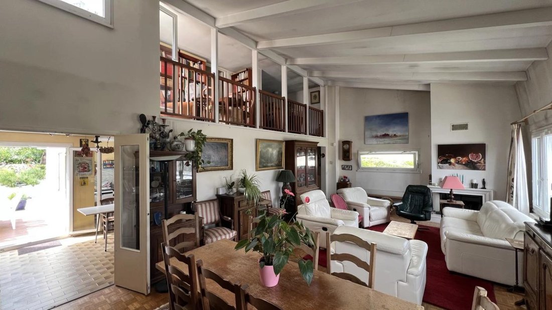 House in La Boissiere, Plaisir, France 3 - 18882604