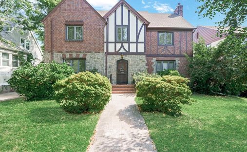 House in New York, New York, United States 1