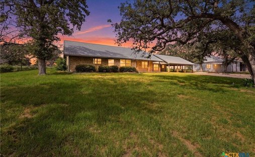 House in Harwood, Texas, United States 1