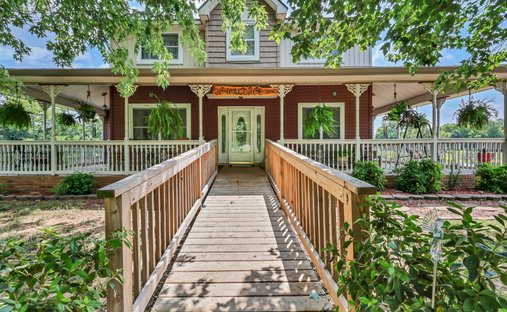 House in Adams, Tennessee, United States 1