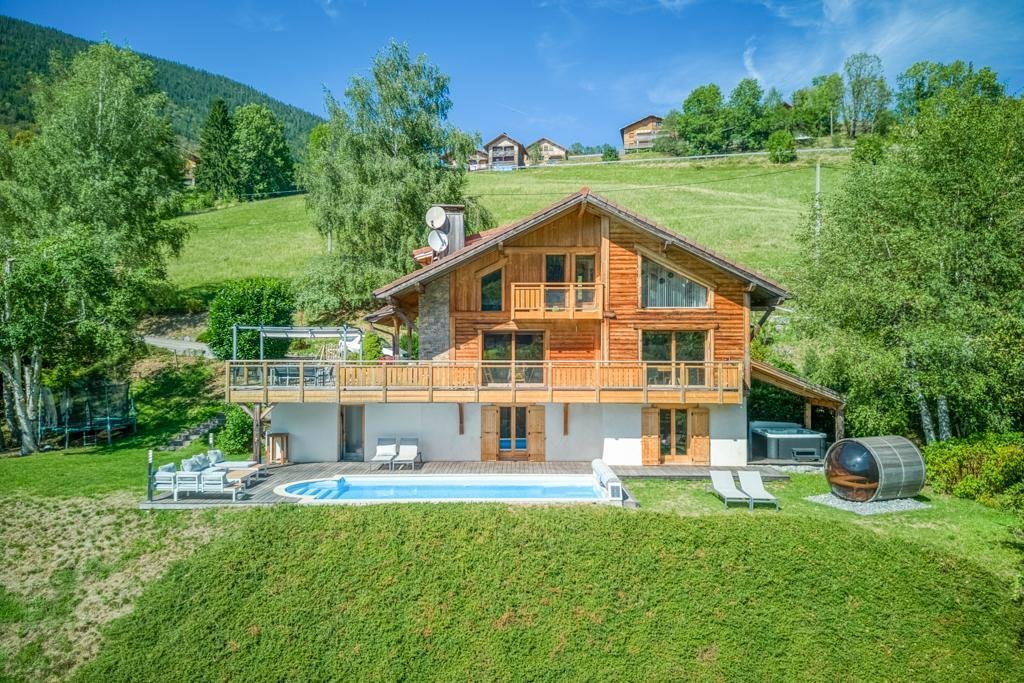 Chalet à Saint-Jean-de-Sixt, Auvergne-Rhône-Alpes, France 1 - 18882123