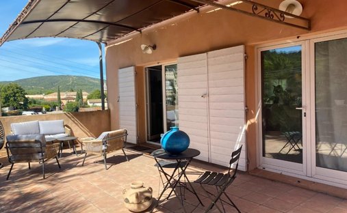 House in Le Puy-Sainte-Réparade, Provence-Alpes-Côte d'Azur, France 1