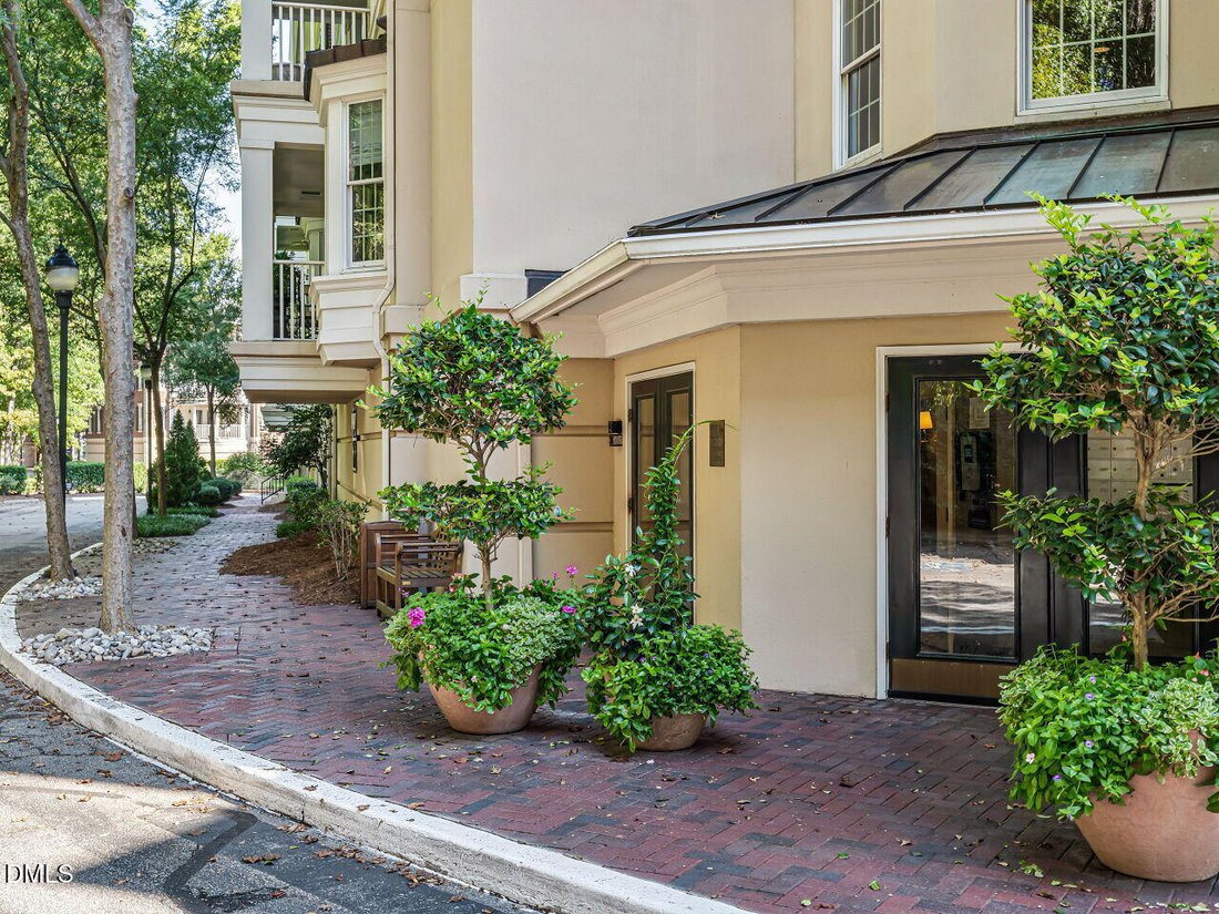 Condominio en Raleigh, Carolina del Norte, Estados Unidos 1 - 18889454
