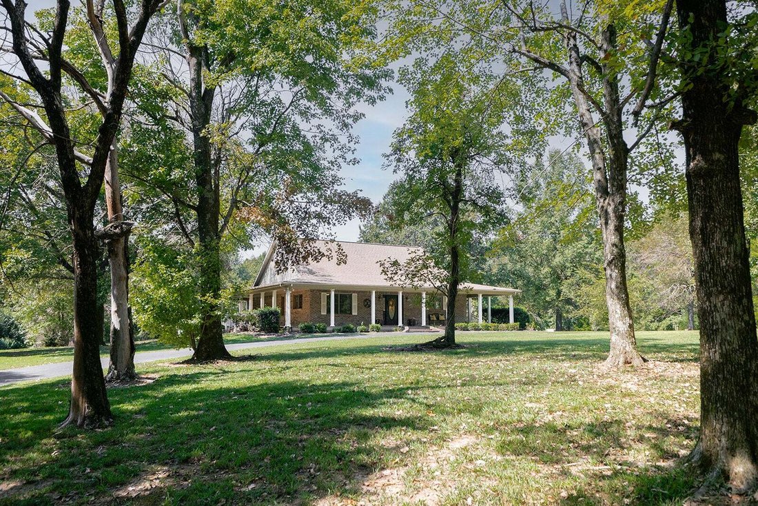 House in Mayfield, Kentucky, United States 2 - 18888816