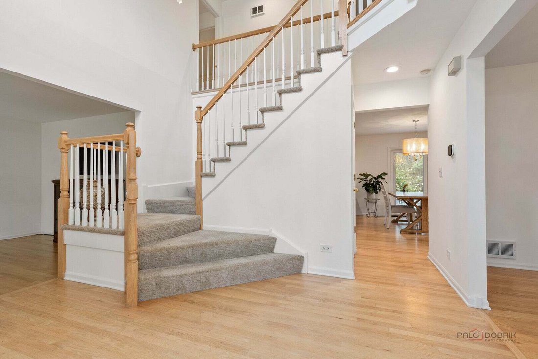 House in Buffalo Grove, Illinois, United States 4 - 18879820