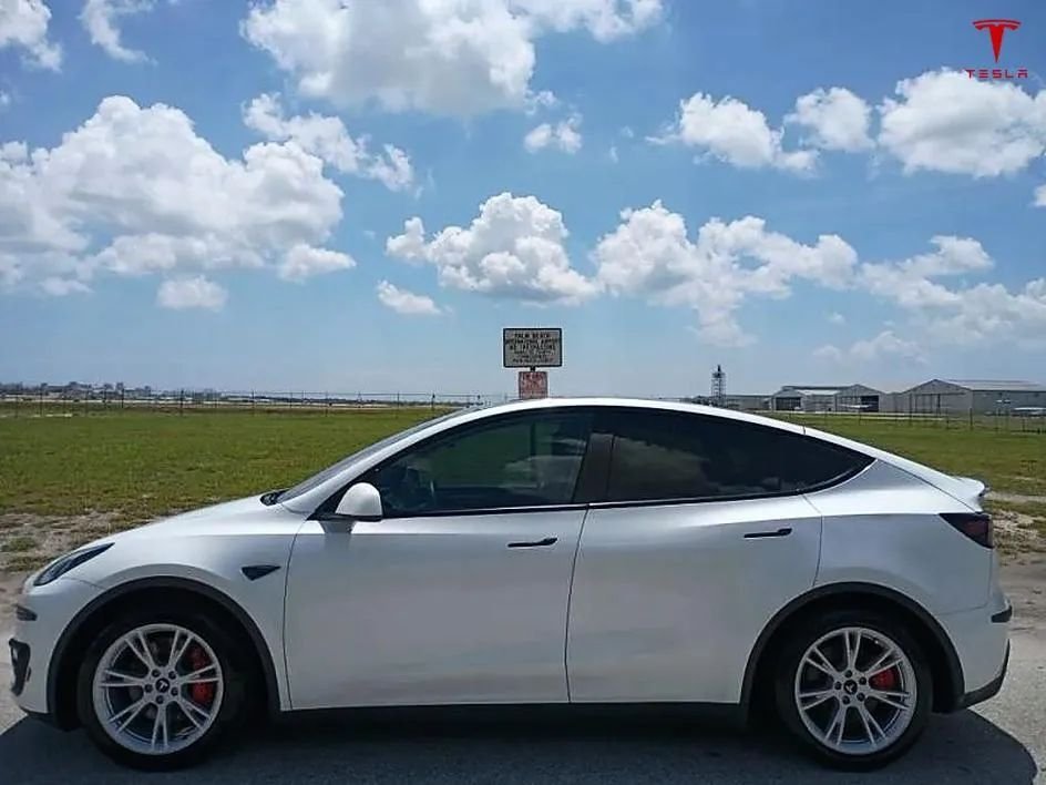 Suv in West Palm Beach, FL, United States 2 - 18195062