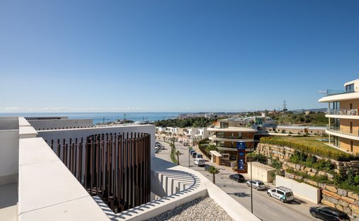 Penthouse in Fuengirola, Andalusia, Spain 1