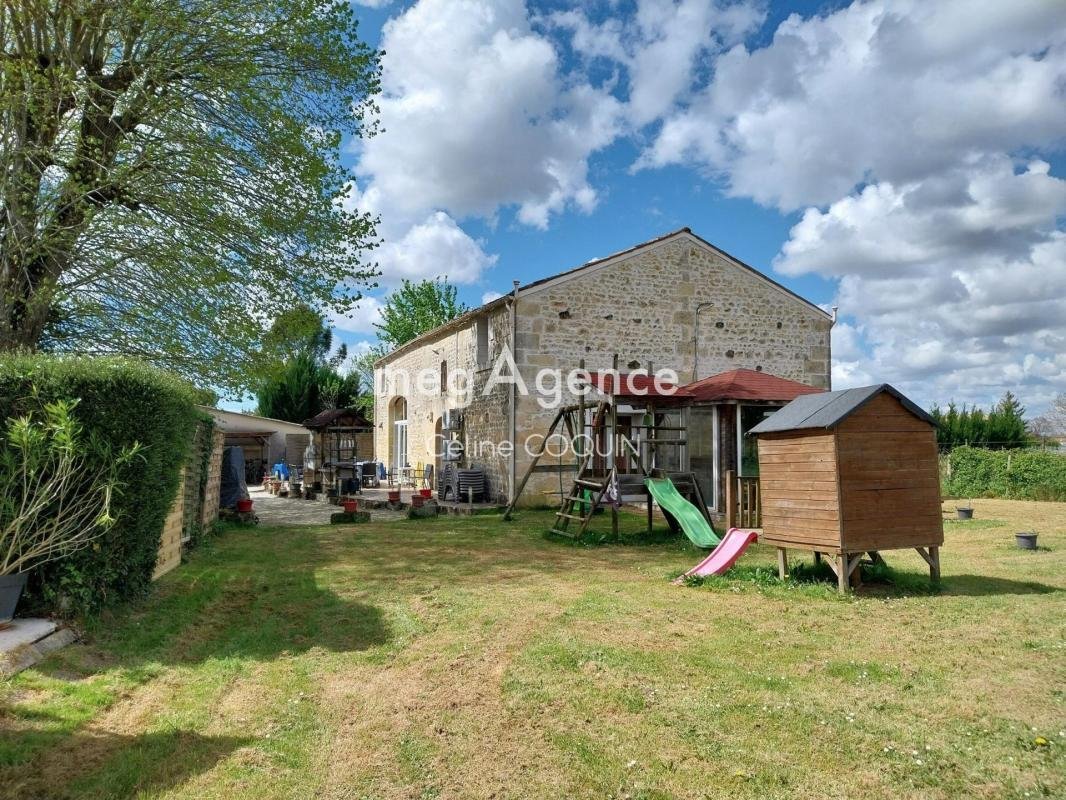 Landhaus in Saint-Quantin-de-Rancanne, Neu-Aquitanien, Frankreich 4 - 18885676
