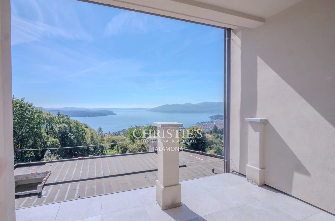 Apartment in Arizzano, Piedmont, Italy 1 - 17735835
