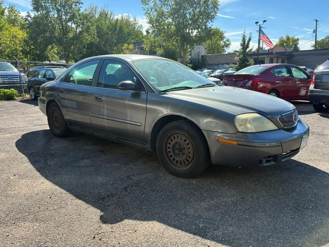 Sedan in Minneapolis, MN, United States 3 - 18892319
