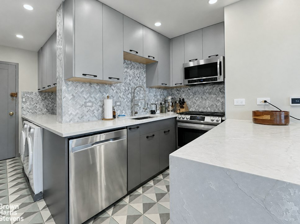 Co Op in New York, New York, United States 3 - 18889455