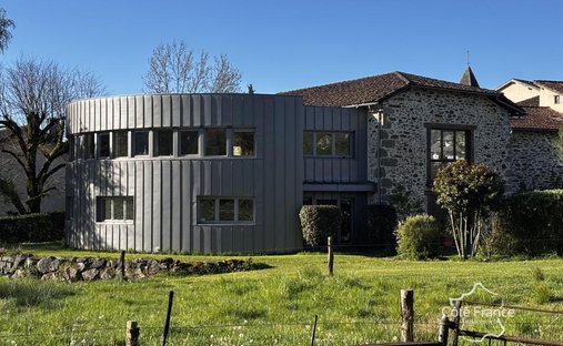Casa en Saint-Étienne-de-Maurs, Auvernia-Ródano-Alpes, Francia 1
