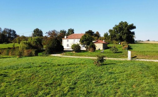Maisons de campagne à Vic-Fezensac, Occitanie, France 1