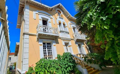 Villa in Nord Est Vallieres, Saint-Georges-de-Didonne, Frankreich 1