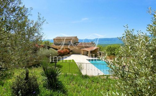 Villa in Viens, Provence-Alpes-Côte d'Azur, Frankreich 1