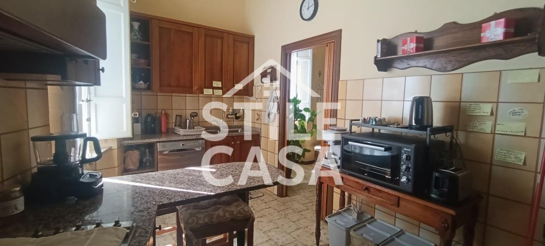 Townhouse in Bagni di Lucca, Tuscany, Italy 2 - 18889391