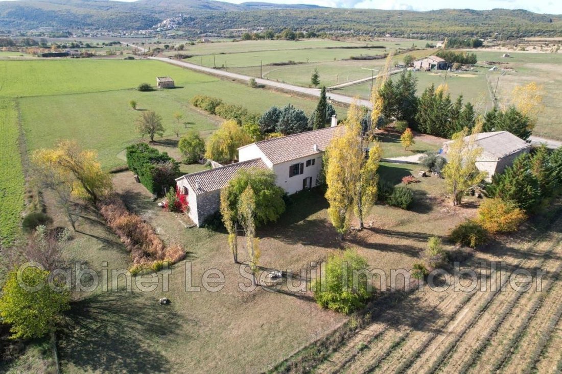 House in Simiane-la-Rotonde, Provence-Alpes-Côte d'Azur, France 1 - 18882622