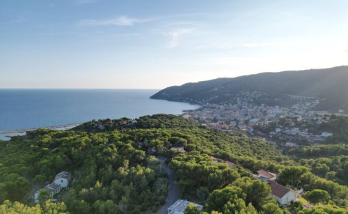 Villa in Pinamare, Andora, Ligurien 1