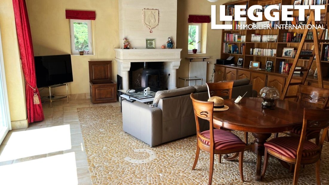 Villa in Montagnac-la-Crempse, Nouvelle-Aquitaine, France 5 - 18880512