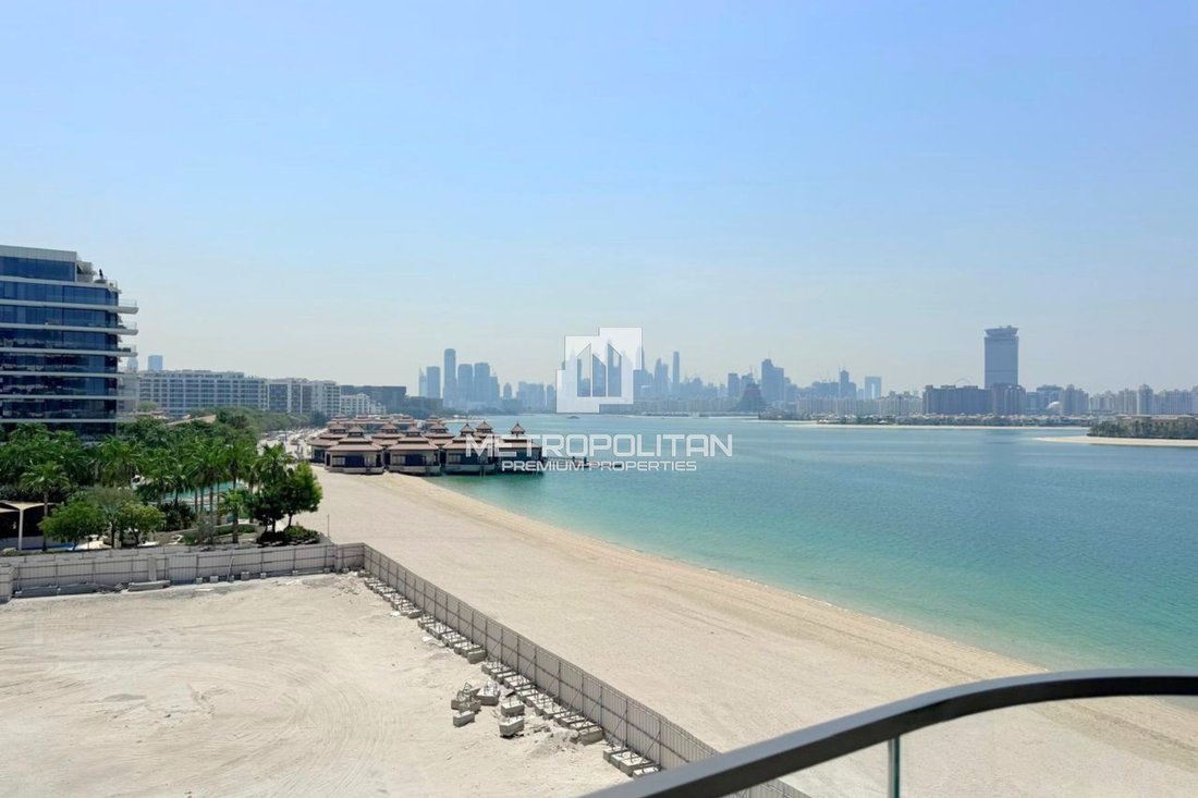 Apartment in Palm Jumeirah, Dubai, United Arab Emirates 1 - 17069096