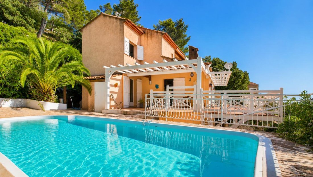 Villa en Carqueiranne, Provenza-Alpes-Costa Azul, Francia 3 - 18882561
