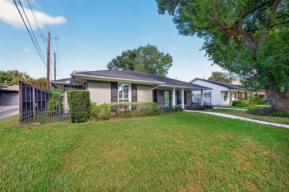 House in Houston, Texas, United States 3 - 18879561