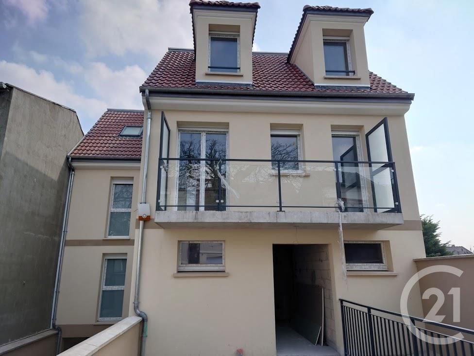 Maison à Fontenay-sous-Bois, Île-de-France, France 2 - 18883640