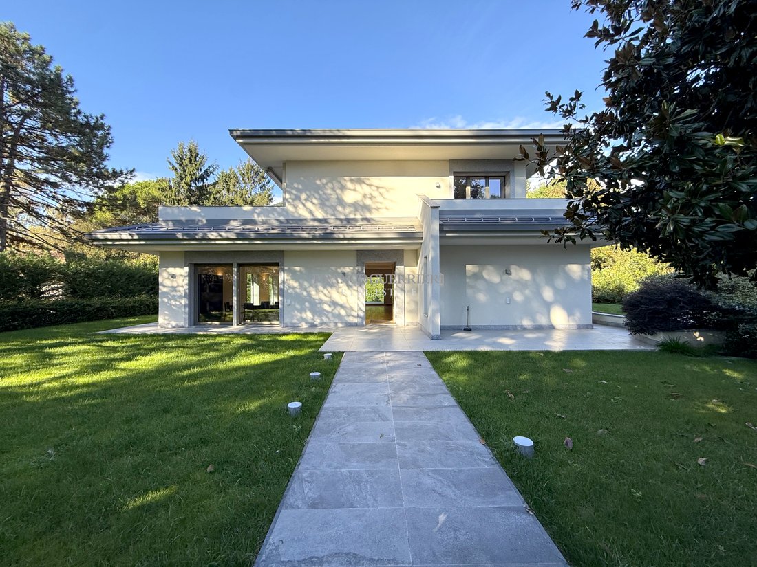 Villa à Casatenovo, Lombardie, Italie 1 - 18012933