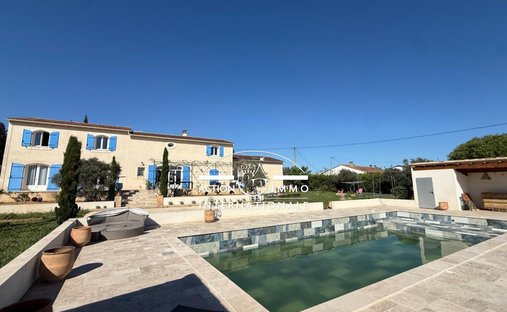 Haus in Arles, Provence-Alpes-Côte d'Azur, Frankreich 1