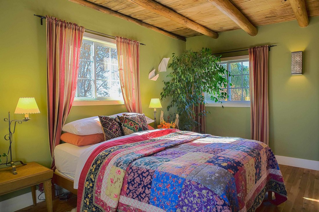 House in Taos, New Mexico, United States 2 - 18888352