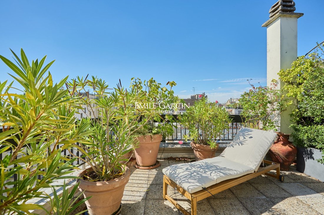Apartment in Muette Sud, Paris 16e Arrondissement, Paris 1 - 17467504
