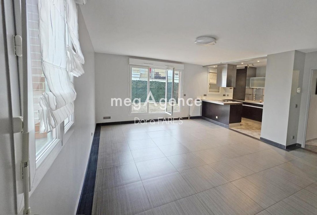 Apartment in Massy, Ile-de-France, France 1 - 18885450